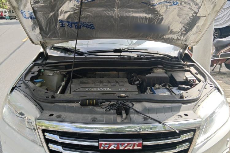 Used Haval H6 2015 Sport Edition 1.5T Automatic Two-Wheel Drive Luxury Model Engine Bay
