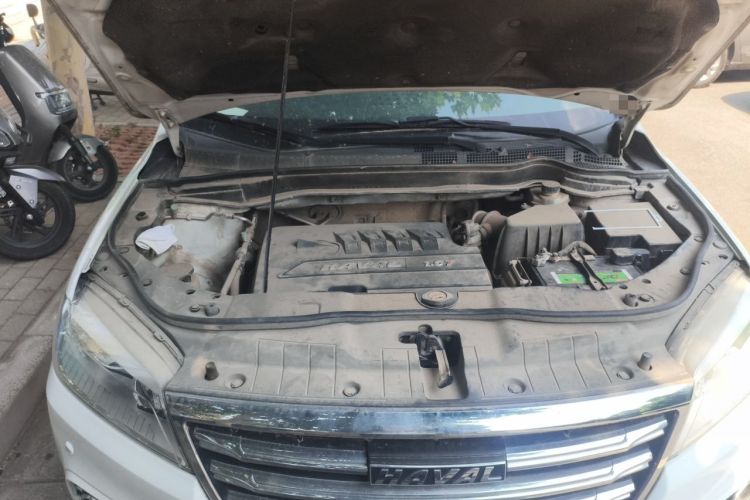 Used Haval H6 2015 Sport Edition 1.5T Automatic Two-Wheel Drive Luxury Model Engine Bay