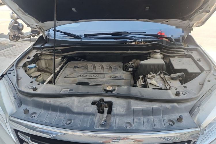 Used Haval H6 2015 Sport Edition 1.5T Automatic Two-Wheel Drive Luxury Model Engine Bay