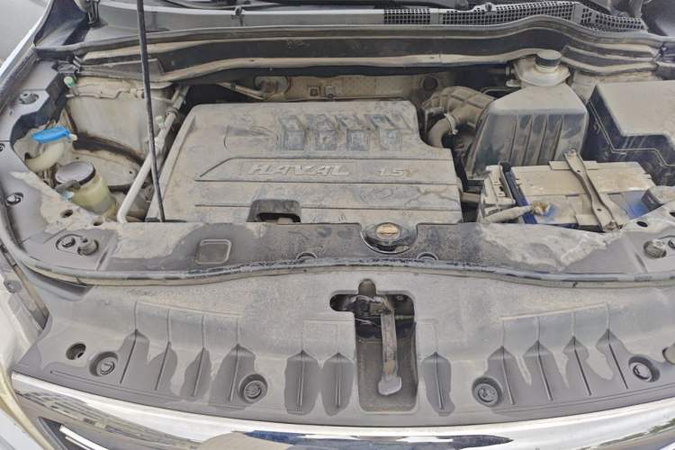 Used Haval H6 2015 Sport Edition 1.5T Manual Two-Wheel Drive Elite Model Engine Bay