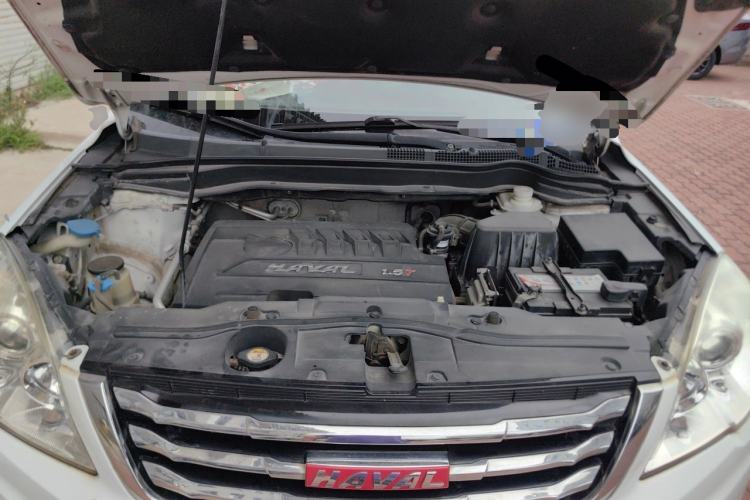 Used Haval H6 2015 Upgraded Model 1.5T Manual Two-Wheel Drive Elite Version Engine Bay