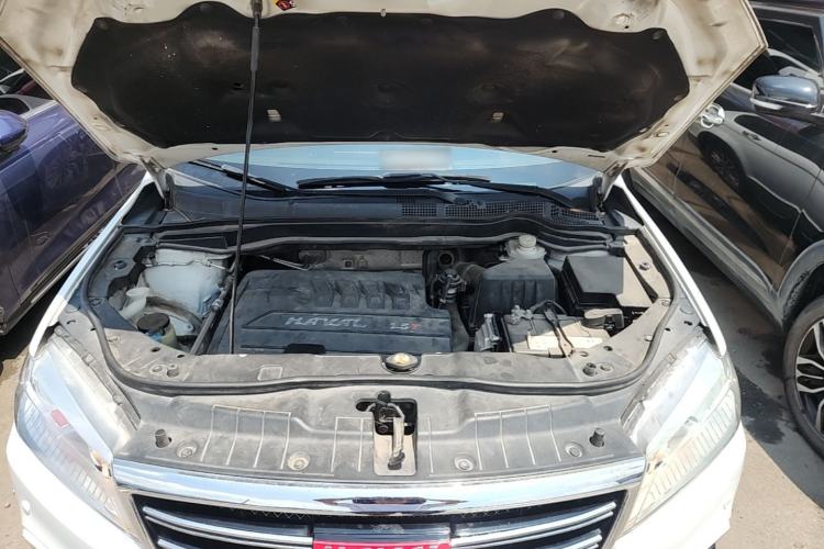 Used Haval H6 2015 Sport Edition 1.5T Automatic Two-Wheel Drive Luxury Model Engine Bay