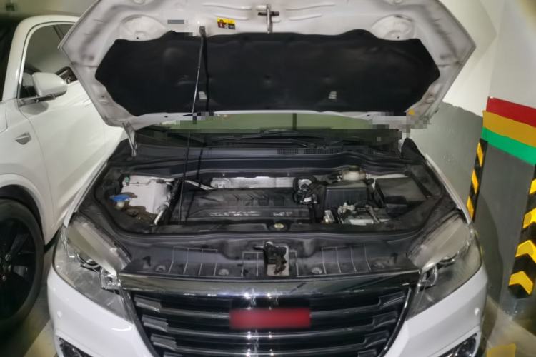 Used Haval H6 2015 Sport Edition 1.5T Automatic Two-Wheel Drive Luxury Model Engine Bay