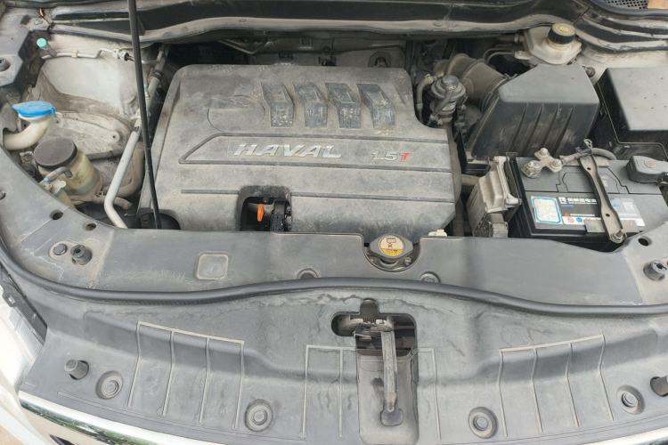 Used Haval H6 2015 Sport Edition 1.5T Automatic Two-Wheel Drive Luxury Model Engine Bay