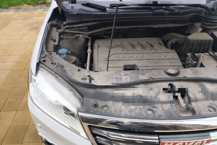 Used Haval H6 2015 Sport Edition 1.5T Manual Two-Wheel Drive Elite Model Engine Bay Right