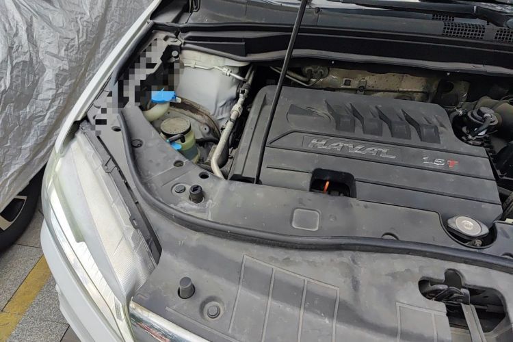 Used Haval H6 2015 Sport Edition 1.5T Automatic Two-Wheel Drive Luxury Model Engine Bay Right