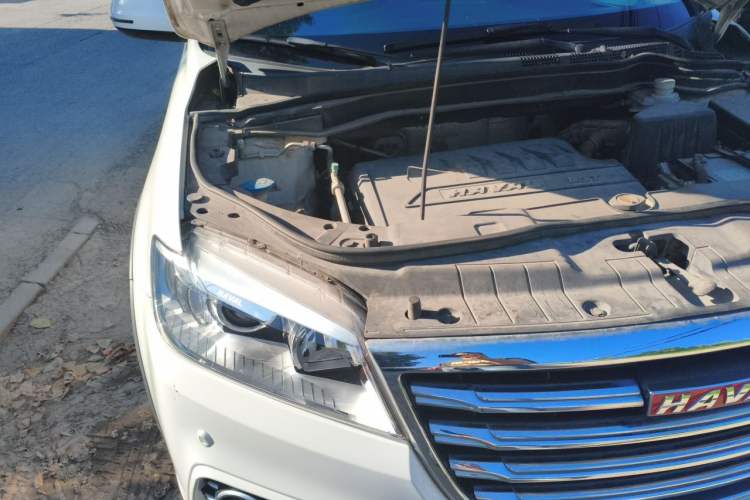 Used Haval H6 2015 Sport Edition 1.5T Manual Two-Wheel Drive Elite Model Engine Bay Right