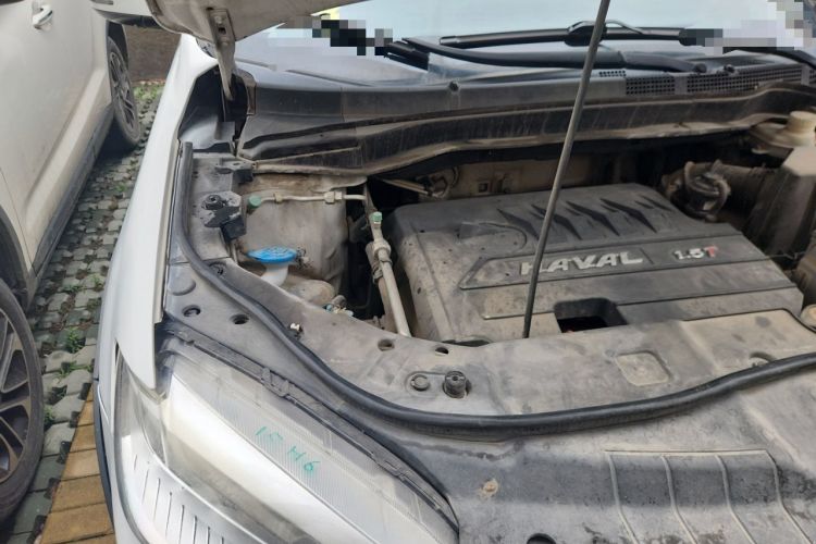 Used Haval H6 2015 Sport Edition 1.5T Automatic Two-Wheel Drive Luxury Model Engine Bay Right