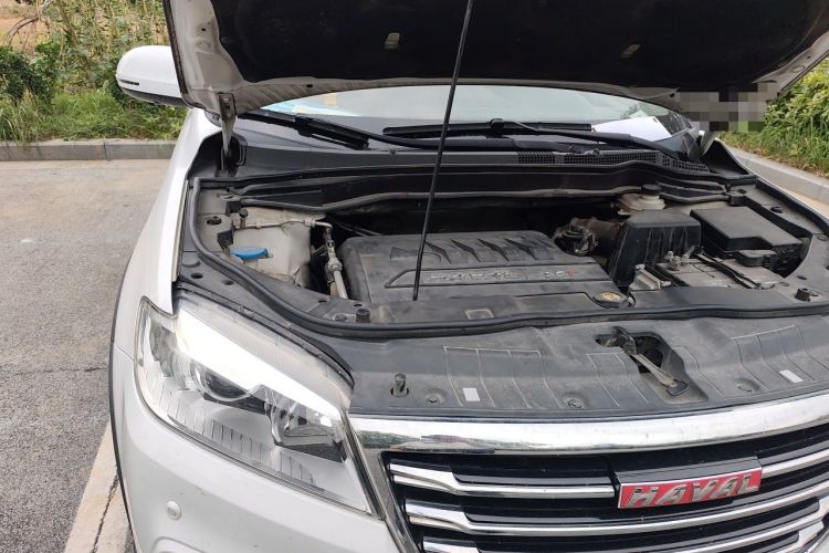 Used Haval H6 2015 Sport Edition 1.5T Automatic Two-Wheel Drive Luxury Model Engine Bay Right