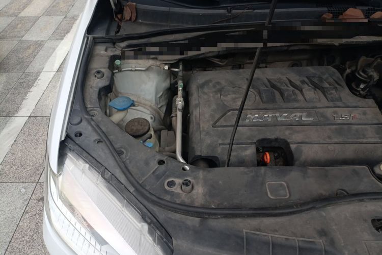 Used Haval H6 2015 Sport Edition 1.5T Automatic Two-Wheel Drive Luxury Model Engine Bay Right