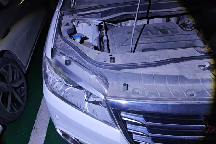 Used Haval H6 2015 Sport Edition 1.5T Automatic Two-Wheel Drive Luxury Model Engine Bay Right