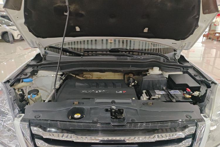 Used Haval H6 2015 Upgraded Model 1.5T Manual Two-Wheel Drive Elite Version Engine Bay
