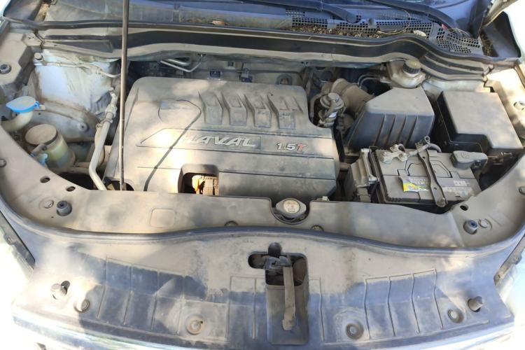 Used Haval H6 2015 Sport Edition 1.5T Automatic Two-Wheel Drive Luxury Model Engine Bay