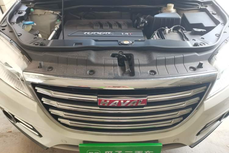 Used Haval H6 2015 Sport Edition 1.5T Automatic Two-Wheel Drive Luxury Model Engine Bay