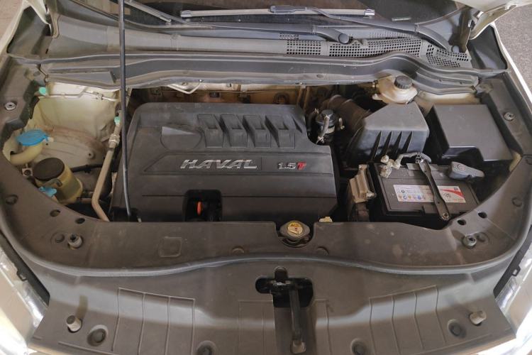 Used Haval H6 2015 Sport Edition 1.5T Automatic Two-Wheel Drive Luxury Model Engine Bay