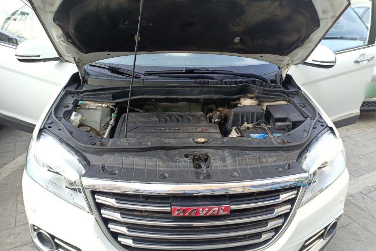 Used Haval H6 2015 Sport Edition 1.5T Automatic Two-Wheel Drive Luxury Model Engine Bay