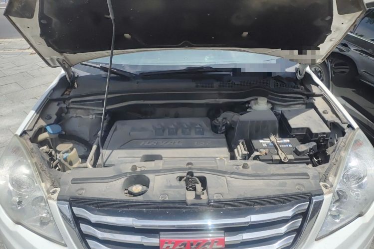 Used Haval H6 2015 Upgraded Model 1.5T Manual Two-Wheel Drive Elite Version Engine Bay