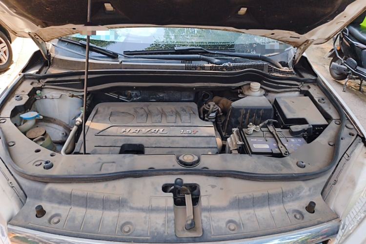 Used Haval H6 2015 Sport Edition 1.5T Automatic Two-Wheel Drive Luxury Model Engine Bay
