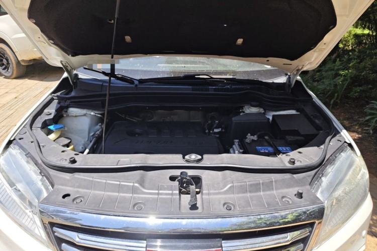 Used Haval H6 2015 Sport Edition 1.5T Automatic Two-Wheel Drive Luxury Model Engine Bay
