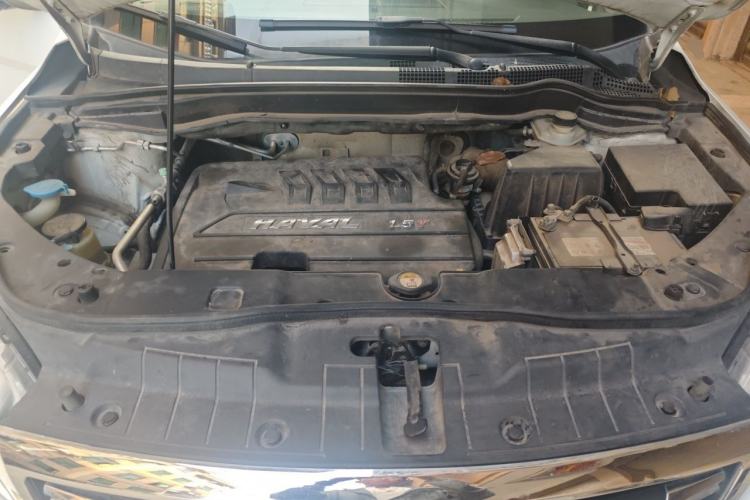 Used Haval H6 2015 Sport Edition 1.5T Automatic Two-Wheel Drive Luxury Model Engine Bay