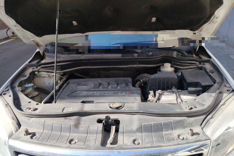 Used Haval H6 2015 Revised Version Sport Edition 1.5T Manual Transmission Two-Wheel Drive Elite Grade Engine Bay
