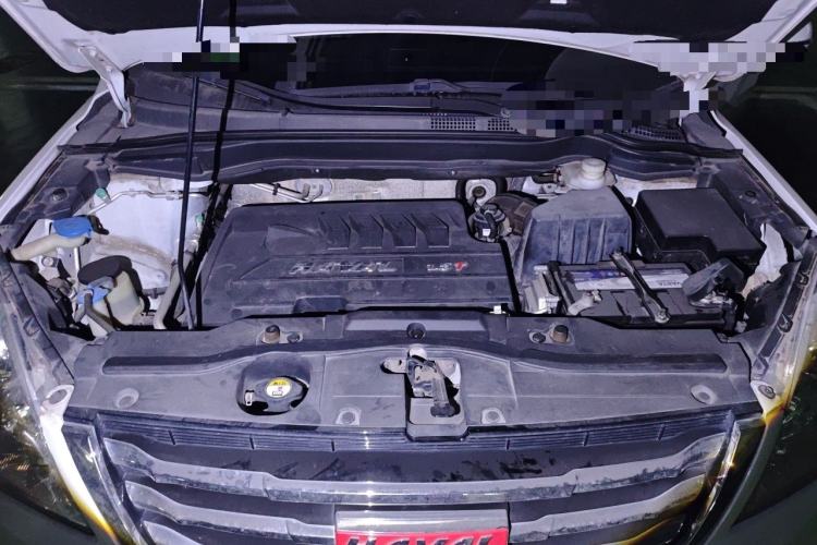 Used Haval H6 2015 Upgraded Model 1.5T Manual Two-Wheel Drive Elite Version Engine Bay