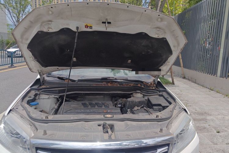 Used Haval H6 2015 Sport Edition 1.5T Automatic Two-Wheel Drive Luxury Model Engine Bay
