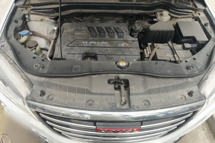 Used Haval H6 2015 Sport Edition 1.5T Manual Two-Wheel Drive Prestige Model Engine Bay