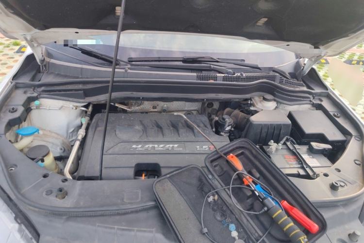 Used Haval H6 2015 Sport Edition 1.5T Automatic Two-Wheel Drive Luxury Model Engine Bay