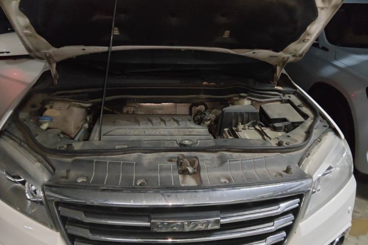 Used Haval H6 2015 Sport Edition 1.5T Automatic Two-Wheel Drive Luxury Model Engine Bay