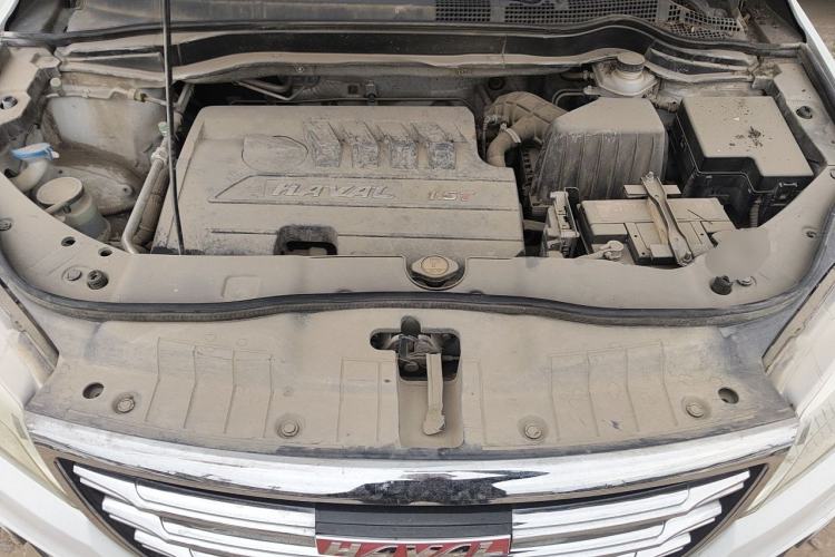 Used Haval H6 2015 Revised Version Sport Edition 1.5T Manual Transmission Two-Wheel Drive Elite Grade Engine Bay