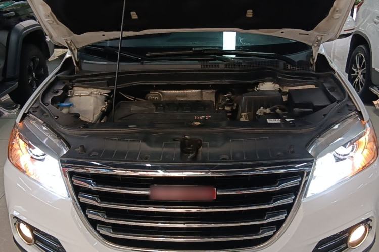 Used Haval H6 2015 Sport Edition 1.5T Automatic Two-Wheel Drive Luxury Model Engine Bay