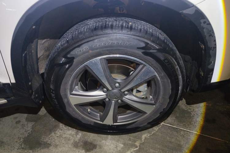 Used Haval H6 2015 Revised Version Sport Edition 1.5T Manual Transmission Two-Wheel Drive Elite Grade Exterior 1