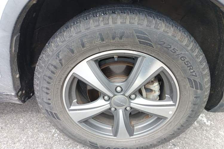 Used Haval H6 2015 Sport Edition 1.5T Manual Two-Wheel Drive Elite Model Exterior 1