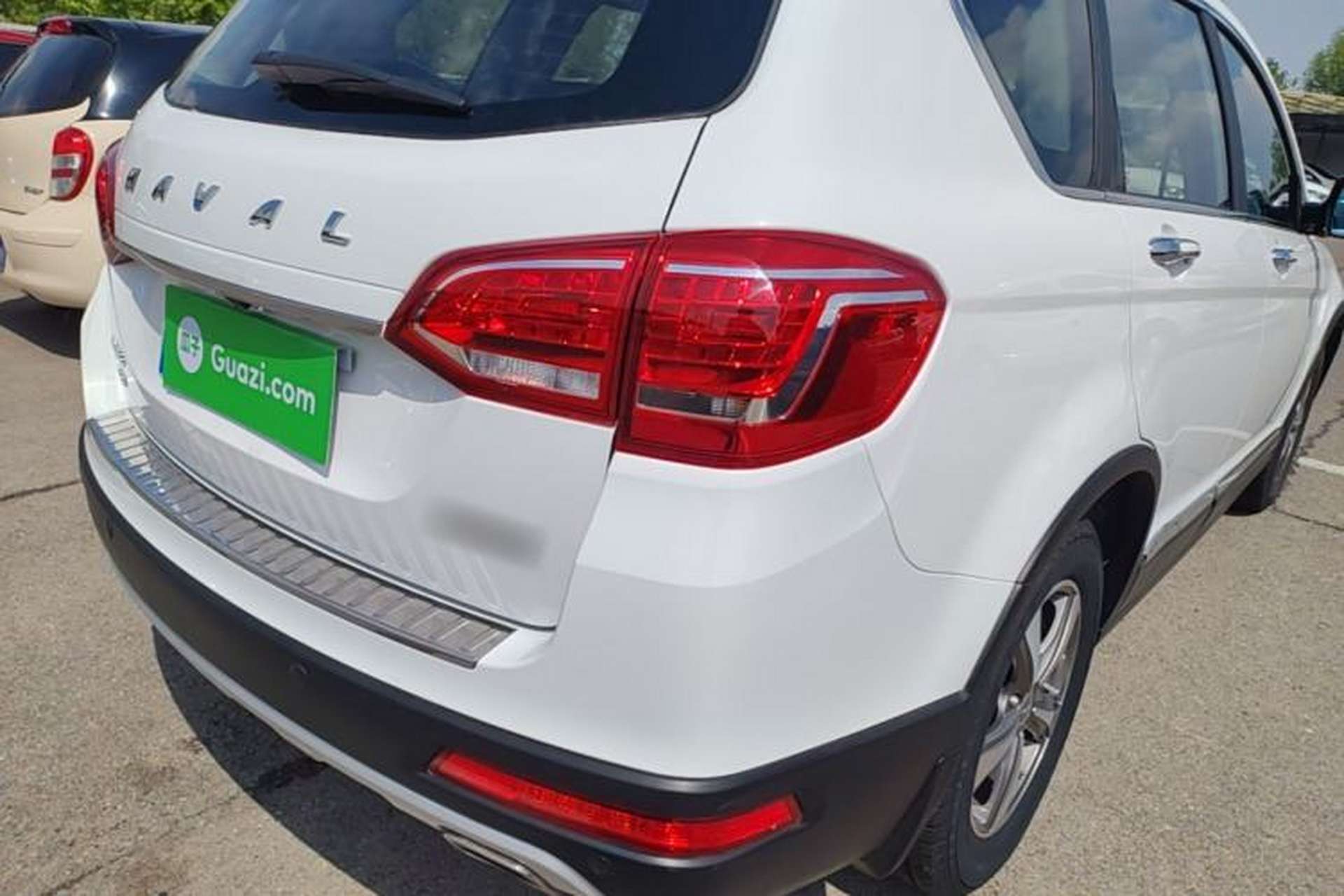 Used Haval H6 2015 Upgraded Model 1.5T Manual Two-Wheel Drive Prestige Version Exterior 3