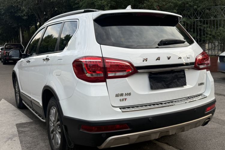 Used Haval H6 2015 Sport Edition 1.5T Automatic Two-Wheel Drive Luxury Model Exterior 3