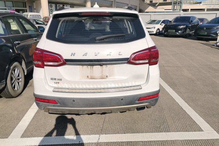 Used Haval H6 2015 Sport Edition 1.5T Automatic Two-Wheel Drive Luxury Model Exterior 4