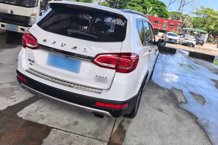 Used Haval H6 2015 Sport Edition 1.5T Automatic Two-Wheel Drive Luxury Model Exterior 5