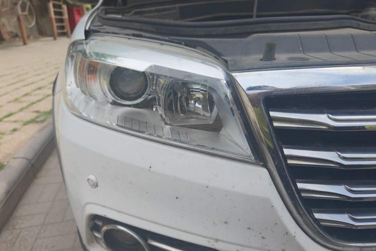 Used Haval H6 2015 Revised Version Sport Edition 1.5T Manual Transmission Two-Wheel Drive Elite Grade Exterior 6