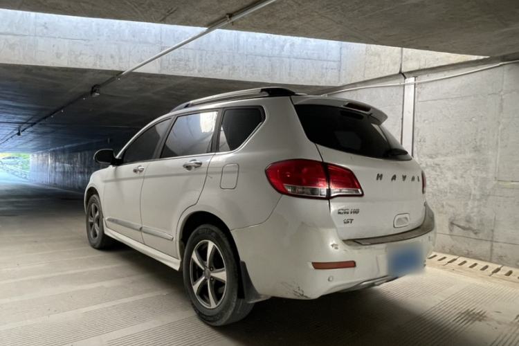 Used Haval H6 2015 Upgraded Model 1.5T Manual Two-Wheel Drive Elite Version Exterior 6