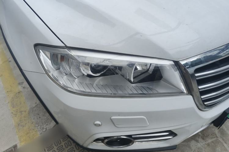 Used Haval H6 2015 Sport Edition 1.5T Manual Two-Wheel Drive Prestige Model Exterior 6
