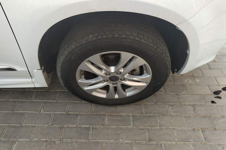 Used Haval H6 2015 Upgraded Model 1.5T Manual Two-Wheel Drive Elite Version Exterior 7