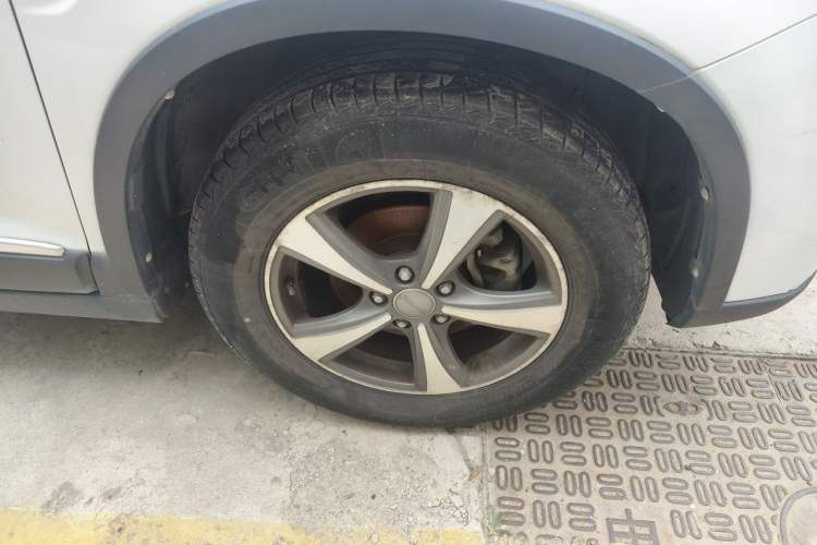 Used Haval H6 2015 Sport Edition 1.5T Manual Two-Wheel Drive Prestige Model Exterior 7