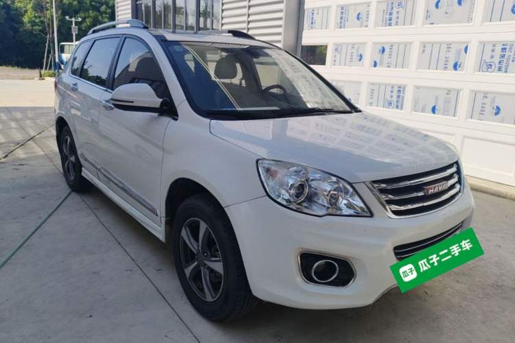 Used Haval H6 2015 Upgraded Model 1.5T Manual Two-Wheel Drive Elite Version Front Right 45 Deg