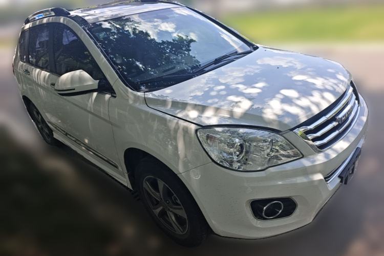 Used Haval H6 2015 Upgraded Model 1.5T Manual Two-Wheel Drive Elite Version Front Right 45 Deg