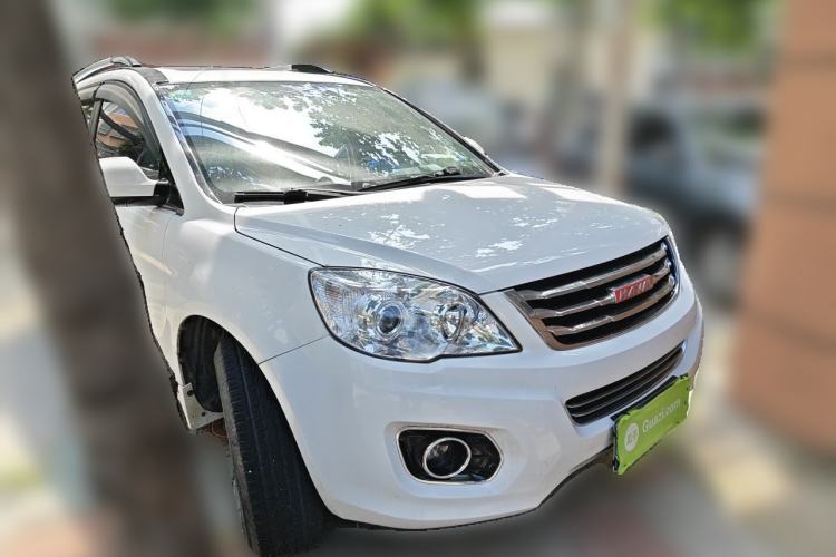 Used Haval H6 2015 Upgraded Model 1.5T Manual Two-Wheel Drive Elite Version Front Right 45 Deg