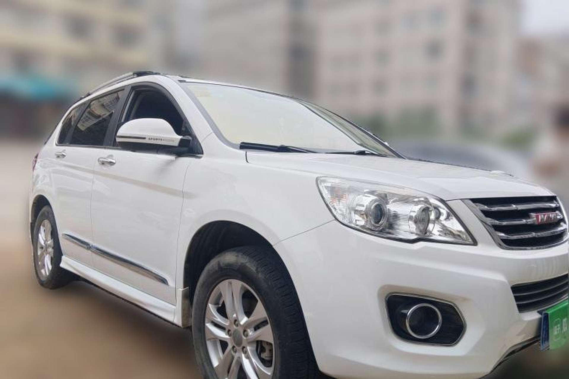 Used Haval H6 2015 Upgraded Model 1.5T Manual Two-Wheel Drive Elite Version Front Right 45 Deg