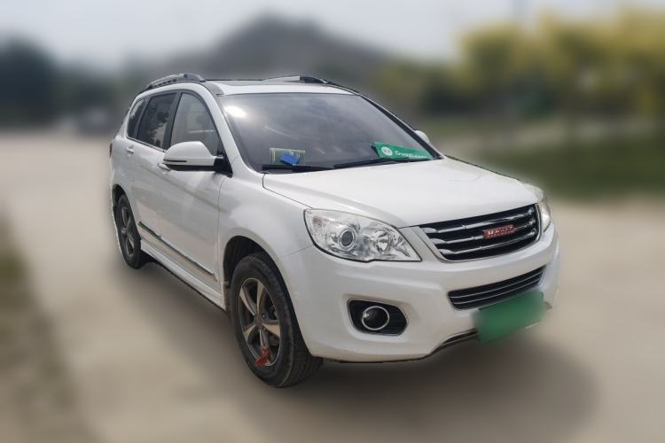 Used Haval H6 2015 Upgraded Model 1.5T Manual Two-Wheel Drive Elite Version Front Right 45 Deg