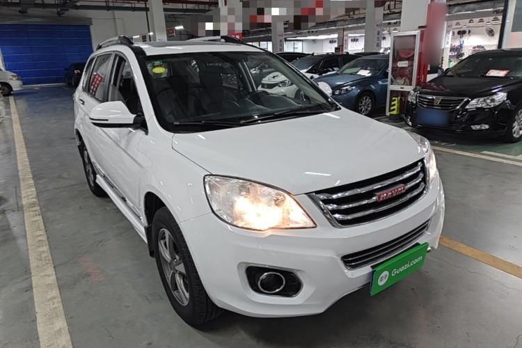 Used Haval H6 2015 Upgraded Model 1.5T Manual Two-Wheel Drive Elite Version Front Right 45 Deg