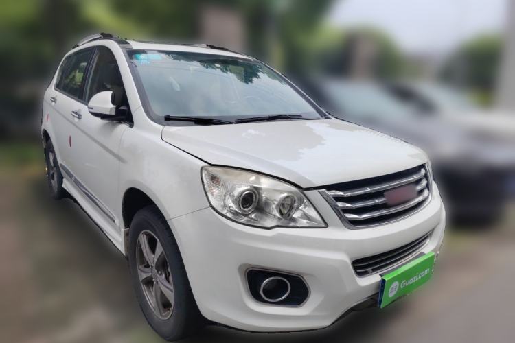 Used Haval H6 2015 Upgraded Model 1.5T Manual Two-Wheel Drive Elite Version Front Right 45 Deg